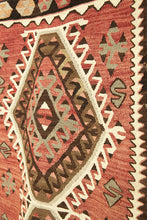 Lade das Bild in den Galerie-Viewer, Vintage Anatolian Kilim 107x171 cm