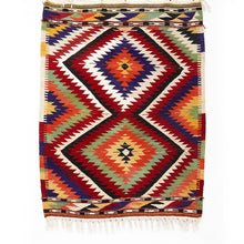 Lade das Bild in den Galerie-Viewer, Vintage Anatolian Kilim 96x125 cm