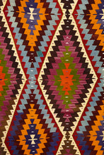Lade das Bild in den Galerie-Viewer, Vintage Anatolian Kilim 159x232 cm .
