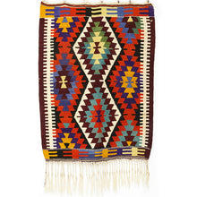 Lade das Bild in den Galerie-Viewer, Vintage Anatolian Kilim 83x112 cm .