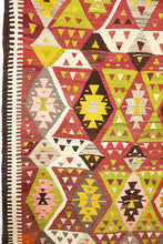 Load the image into the gallery viewer, Vintage Anatolian Barak Kilim 147x272 cm.