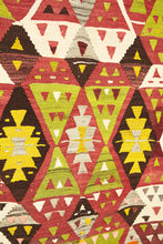 Load the image into the gallery viewer, Vintage Anatolian Barak Kilim 147x272 cm.