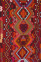 Lade das Bild in den Galerie-Viewer, Vintage Anatolian Kilim 155x203 cm .