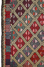 Lade das Bild in den Galerie-Viewer, Vintage Anatolian Cicim Kilim 152x208 cm .