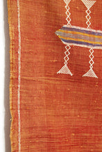 Lade das Bild in den Galerie-Viewer, Vintage Silk Kilim 95x137 cm