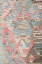 Lade das Bild in den Galerie-Viewer, Vintage Anatolian Kilim  158x300 cm .