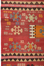 Lade das Bild in den Galerie-Viewer, Vintage Anatolian Kilim 175x258 cm .