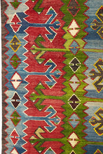 Lade das Bild in den Galerie-Viewer, Vintage Anatolian Kilim 161x295 cm .