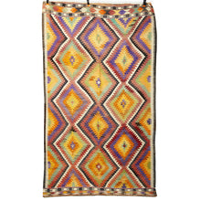 Lade das Bild in den Galerie-Viewer, Vintage Anatolian Kilim  152x273 cm .