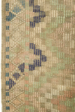 Lade das Bild in den Galerie-Viewer, Vintage Anatolian Kilim  175x250 cm .