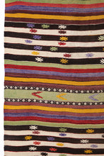 Lade das Bild in den Galerie-Viewer, Vintage Anatolian Kilim  176x256 cm .