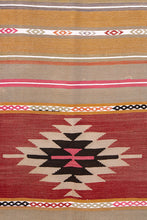 Lade das Bild in den Galerie-Viewer, Vintage Anatolian Runner Kilim  57x277 cm .
