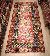 Lade das Bild in den Galerie-Viewer, Vintage Anatolian Esme Kilim 164x332 cm