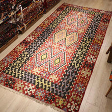 Lade das Bild in den Galerie-Viewer, Vintage Anatolian Esme Kilim 164x332 cm