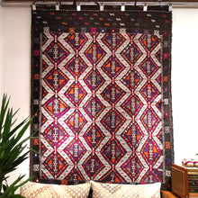 Lade das Bild in den Galerie-Viewer, Vintage Anatolian Cicim Kilim 143x206 cm