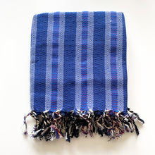 Charger l&#39;image dans la galerie, Peshtemal Navy Diamond Stripe

