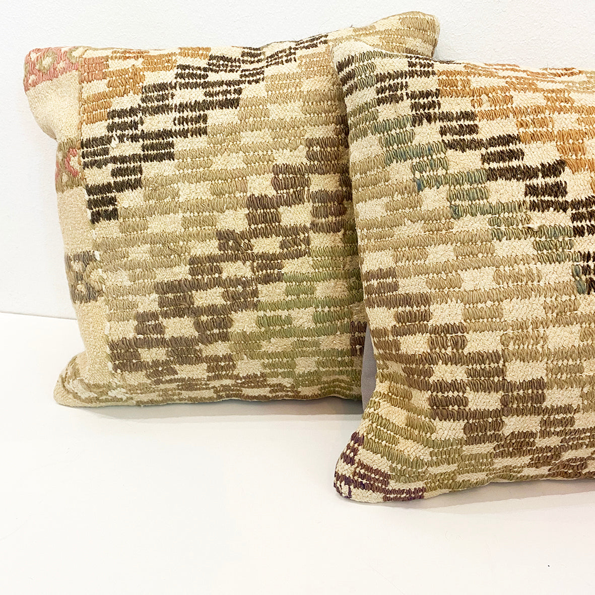 Set of 2 Vintage Kilim Cushions