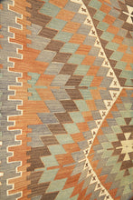 Lade das Bild in den Galerie-Viewer, Vintage Anatolian Kilim   185x320 cm

