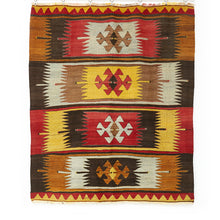 Lade das Bild in den Galerie-Viewer, Vintage Anatolian Kilim   136x165 cm .
