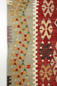 Vintage Anatolian Kilim   98x182 cm .