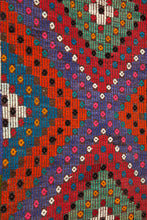 Lade das Bild in den Galerie-Viewer, Vintage Anatolian Cicim Kilim

