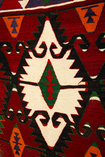 Lade das Bild in den Galerie-Viewer, Vintage Anatolian Mut Kilim   80x130 cm
