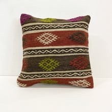 Lade das Bild in den Galerie-Viewer, Vintage Kilim Cushion
