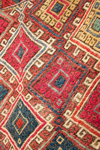 Vintage Anatolian Kilim   130x177 cm