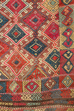 Lade das Bild in den Galerie-Viewer, Vintage Anatolian Kilim   130x177 cm
