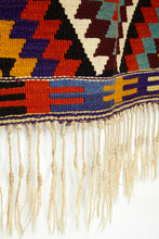 Lade das Bild in den Galerie-Viewer, Vintage Anatolian Kilim   83x112 cm .
