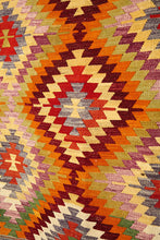 Lade das Bild in den Galerie-Viewer, Vintage Anatolian Kilim  144x223 cm
