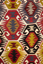 Lade das Bild in den Galerie-Viewer, Vintage Anatolian Barak Kilim 151x291 cm .
