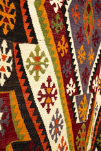 Lade das Bild in den Galerie-Viewer, Vintage Anatolian Kilim   180x315 cm
