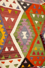 Lade das Bild in den Galerie-Viewer, Vintage Anatolian Barak Kilim  158x275 cm .
