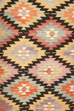 Lade das Bild in den Galerie-Viewer, Vintage Anatolian Kilim  162x275 cm .
