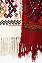 Lade das Bild in den Galerie-Viewer, Vintage Anatolian Kilim  155x203 cm .
