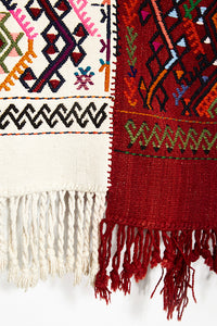 Vintage Anatolian Kilim  155x203 cm .