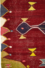 Lade das Bild in den Galerie-Viewer, Vintage Anatolian Kilim  147x220 cm .
