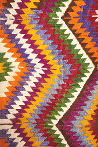 Vintage Anatolian Kilim  96x121 cm .