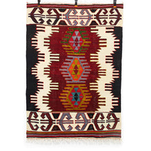 Lade das Bild in den Galerie-Viewer, Vintage Anatolian Mut Kilim  110x151 cm .
