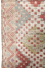 Lade das Bild in den Galerie-Viewer, Vintage Anatolian Kilim  212x300 cm

