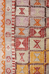 Vintage Anatolian Kilim  185x278 cm .