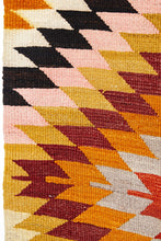 Lade das Bild in den Galerie-Viewer, Vintage Anatolian Kilim  164x236 cm
