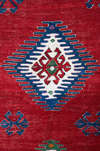 Lade das Bild in den Galerie-Viewer, Vintage Anatolian Kilim  175x260 cm
