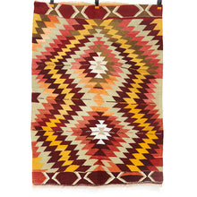 Lade das Bild in den Galerie-Viewer, Vintage Anatolian Kilim  95x130 cm
