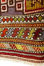 Lade das Bild in den Galerie-Viewer, Vintage Anatolian Kilim  155x200 cm
