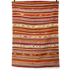 Vintage Anatolian Kilim  120x179 cm .