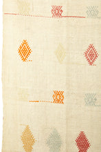 Lade das Bild in den Galerie-Viewer, Vintage Anatolian Kilim  180x315 cm .
