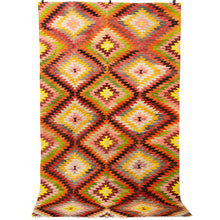 Lade das Bild in den Galerie-Viewer, Vintage Anatolian Kilim  186x301 cm .
