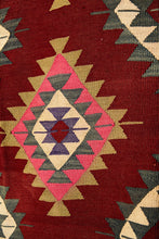 Load the image into the gallery viewer, Vintage Anatolian Karakecili Kilim 167x204 cm.
